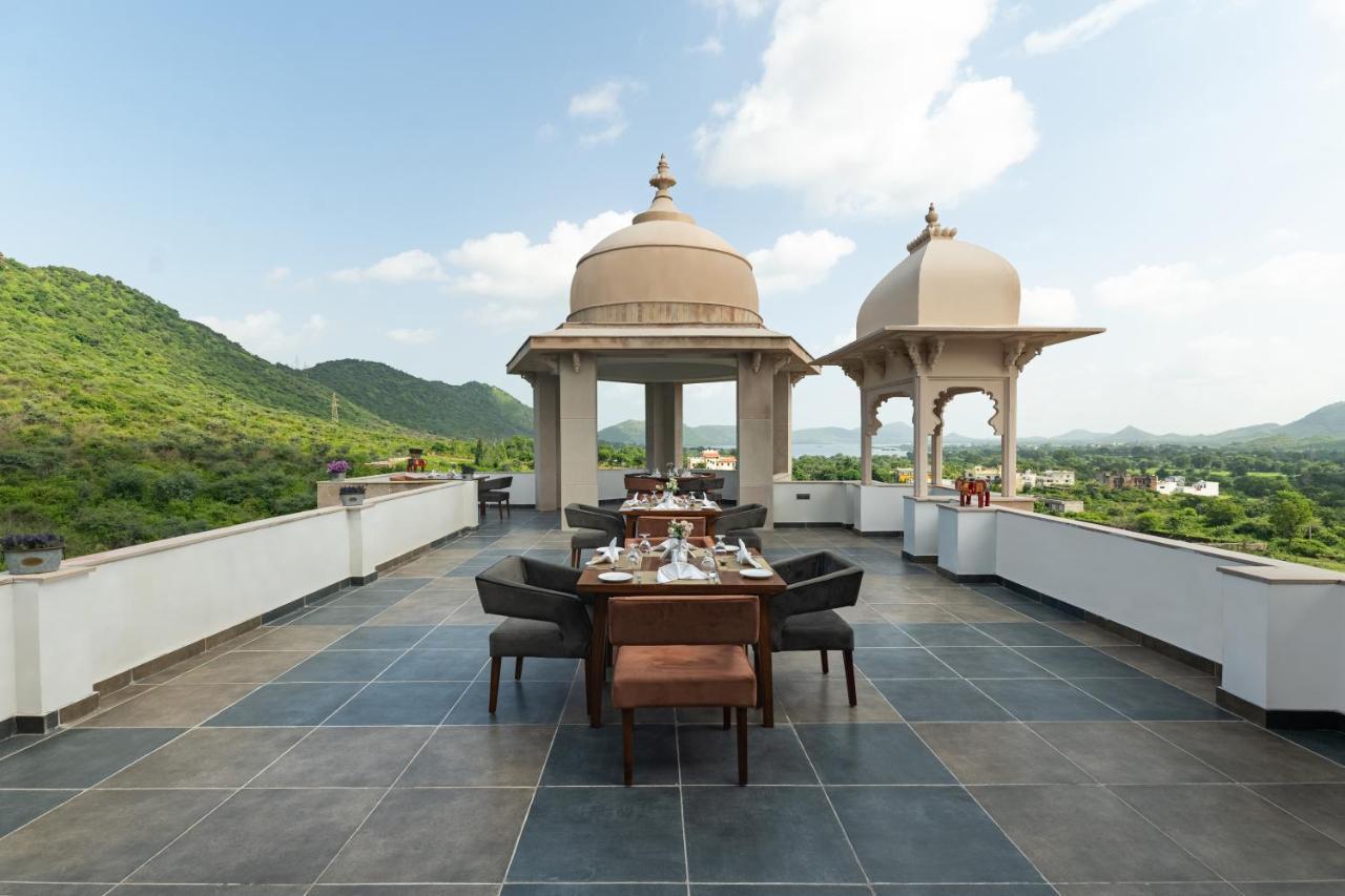 Hotel Traavista Aravali Mahal Udaipur Exterior foto